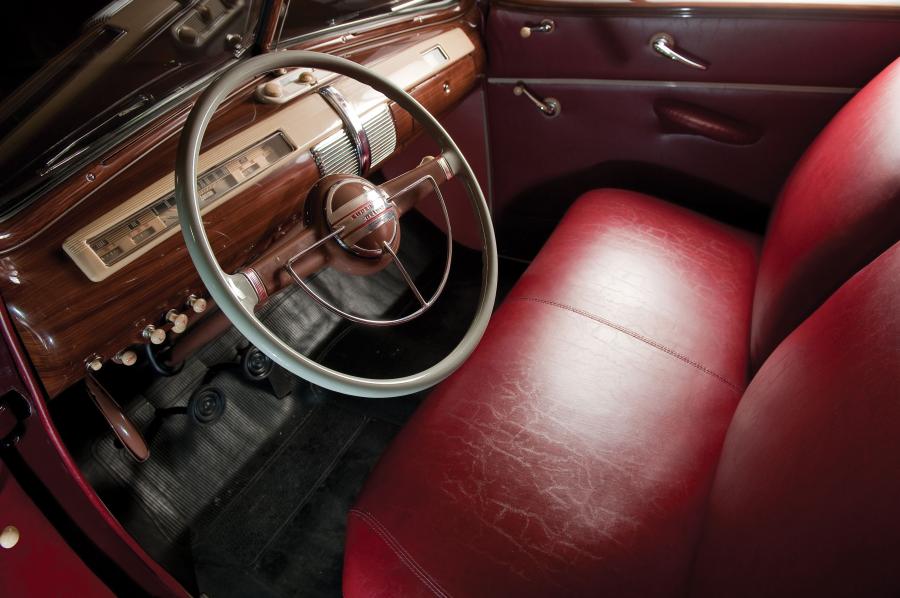  Ford Super DeLuxe Tudor Sedan 1941 года  (фото 3 из 3)